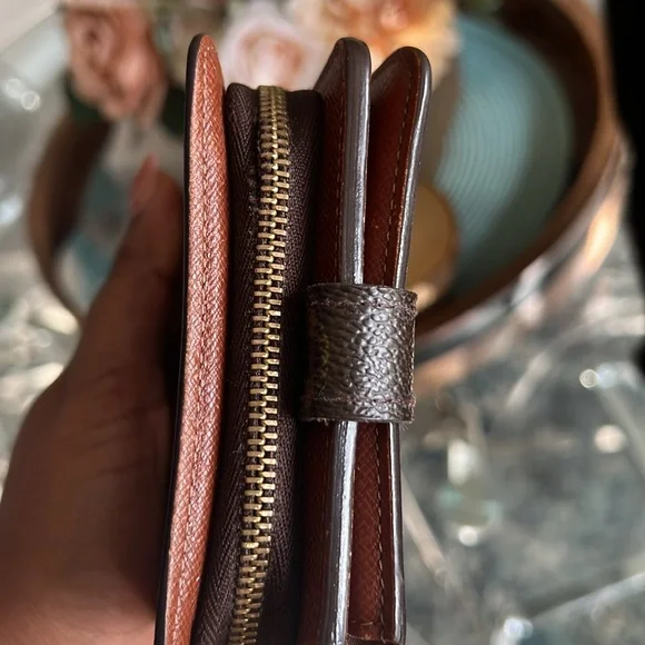 Authentic Louis Vuitton wallet brown monogram pre loved - Picture 3 of 9